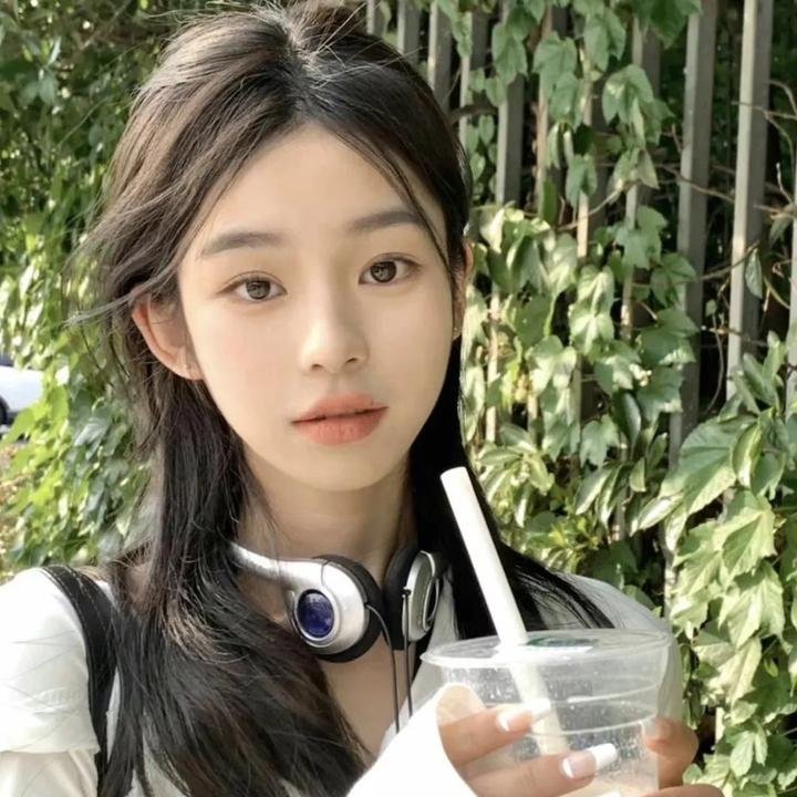小泳者